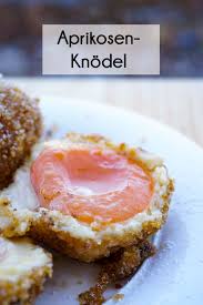 Marillenknodel Mit Topfen Oder Aprikosenknodel Mit Quark Jenny Is Baking Rezept In 2020 Backrezepte Aprikosen Knodel