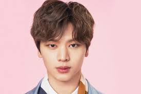 Learning to do workout and healthy exercises. Hei 42 Lister Over Foto Yook Sungjae Bareng Kim Sohyun See More Ideas About Yook Sungjae Sungjae Sungjae Btob