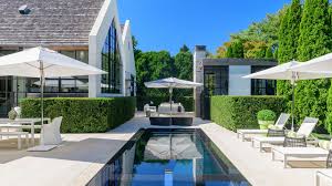 This is the simplest structure. A Sleek Hamptons New York House With Lots Of Outdoor Amenities Mansion Global