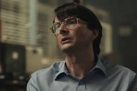 Der britische serienmörder dennis nilsen erzählt in einer reihe erschütternder tonaufnahmen aus seiner gefängniszelle von seinem leben und seinen verbrechen. Netflix Dennis Nilsen In Otobiyografisinden Uyarlanan Bir Suc Belgeseli Cekecek Independent Turkce