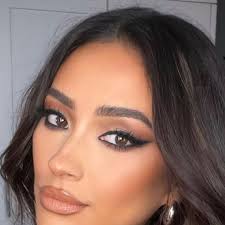 Angela Priest (ange1437)