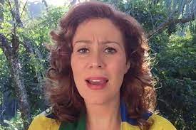 Carla zambelli adianta operação da polícia federal contra witzel. Carla Zambelli Deputada E Mae Solteira Nao Devo Minha Eleicao Ao Olavo Veja