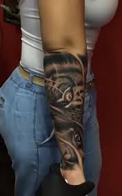 Tatuagem Feminina No Antebraco Antebraco Feminina Mujeresfrases In 2020 Frauengesicht Tattoo Tattoo Arm Frau Rosen Tattoo Unterarm Innenseite