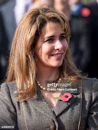 1,931 The Queen Elizabeth Statue Stock Photos, High-Res Pictures, and  Images