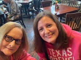 💔 As we mourn the loss of sweet, beautiful McKenzie we are also praying  for healing for Landon, Brady, Shauna, Brandon, and all of the family and  friends who love this family! 💕💕