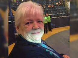 A man swore at nurses and smashed up ward as my sister took her final  breath'