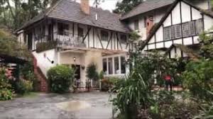Cameron highland golf club and parit falls are also within 2 mi (3 km). Cameron Highland The Smokehouse Youtube