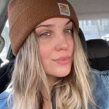 Molly Rea (@mollyrea_) • Instagram photos and videos