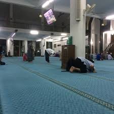 Panitia yang terdiri dari pemuda dan orang tuan warga rw 13, bekerja dengan ebgitu. Photos At Masjid Al Hidayah Ss3 Kelana Jaya