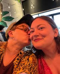 Robyn E Ginsberg (@robyn_eg) • Instagram photos and videos