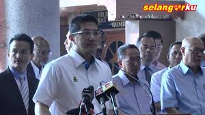 Also known as the gombak district and land office in english. Majlis Ramah Mesra Mb Bersama Penjawat Awam Di Pejabat Daerah Dan Tanah Gombak Youtube