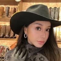 100+ "Erin Tan" profiles