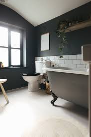 Choosing A Light Or Dark Bathroom Colour Scheme For A Small Space