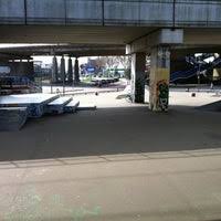 Dordrecht, historically known in english as dordt or dort, is a city and municipality in the western netherlands, located in the province of south holland. Skatebaan Maasplaza 1 Tip From 34 Visitors