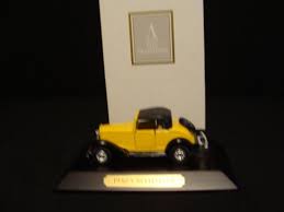 Avon Classic Car Collection 1930 Roadster By Catherinefarrens 15 99 Car Collection Classic Cars Avon