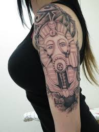 There is no questioning the grandeur and impressive size of the great pyramids of giza, or the mysterious countenance and storied power of the sphinx, but perhaps the most instantly recognizable egyptian symbol is the cross topped with a loop: 45 Egyptian Tattoos That Are Bold And Fierce With Meaning