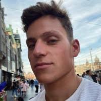 300+ perfiles de «Avello»