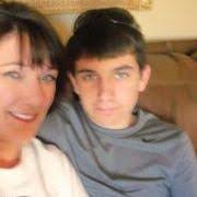 Kelli Fore's Instagram, Twitter & Facebook