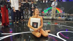 Ángel garó entra a la casa de «gran hermano vip» para que los espectadores puedan disfrutar con su humor, además de comprobar por sí mismo si verdaderamente es capaz de convivir. Alyson Eckmann La Fucking Ganadora De Gran Hermano Vip 5