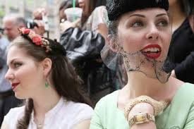 Event draws elegance, activism