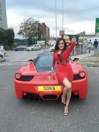She has a net worth of $ 1 million. Pin By ë³¸ë¶€ìž¥ ê¹€ On ë‹¬ ê·¸ë¦¼ In 2021 Car Girls Woman In Car Model Poses