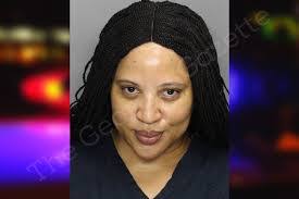 Priscilla Mcleod's Instagram, Twitter & Facebook