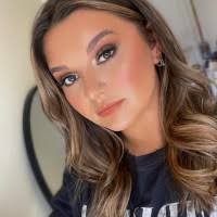 30+ "Holly Knowles" profiles