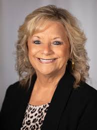 Drumroll please 🥁 We would like to introduce Diane Perrin as our second  Choctaw Casino & Resort-Durant 35th Anniversary Associate feature! Diane  graduated from Southeastern Oklahoma State…