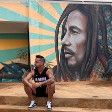 Finding an apartment and job in Rome as a dual citizen