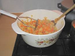 Here's how you say it. Hutspot Wikipedia