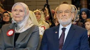 Ne sosyal medyada ne saadet partisi'nin sitesinde temel karamollaoğlu karısı ile hiç resmedilmemiş. Temel Karamollaoglu Nun Esi Ayse Karamollaoglu Ilk Kez Goruntulendi Yeni Soluk