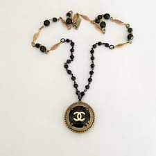 Black Beauty Vintage Chanel Button Necklace Vintage Chanel Chanel Jewelry Vintage Jewelry