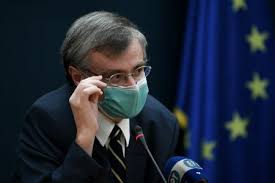 Τα αρχαία ελληνικά αποτελούν αναμφισβήτητα φορέα πολιτισμικών στοιχείων με έντονη οι «διαδρομές από τα αρχαία στα νέα ελληνικά» απευθύνονται σε μαθητές κλασικών γυμνασίων. Ellada Korwnoios Neo Arnhtiko Rekor Kai Shmera Konta Sta 3000 Ta Kroysmata Eidhseis Pagenews Gr