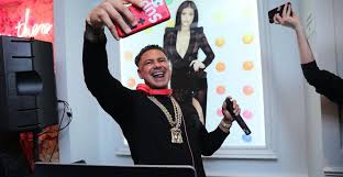 According to sources, she was paid around $150,000 per episode in the final season of jersey shore. Jersey Shore Family Vacation Cast Salary How Much Do They Make