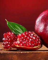 Kandungannya juga dapat mengempiskan jerawat yang tumbuh di wajah. Minuman Yang Terbuat Dari Buahdelima Itu Enak Lho Jus Buah Satu Ini Bisa Bermanfaat Untuk Tubuh Diantaranya Untuk Memperkuat Akar Rambu Buah Delima Tubuh