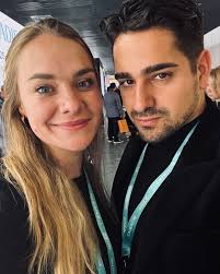 Wir wünschen euch ein schönes Wochenende! Euer Saar Aesthetics Team 💕  #beauty#weekend#potd#goodlife#aesthetics#ärzte #surgeonlife  #surgeonsofinstagram