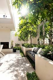 110 Garten Gestalten Ideen In City Style Wie Sie Den Aussenbereich Verwandeln 2019 Small Courtyard Gardens Courtyard Gardens Design Modern Garden