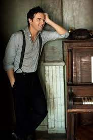 Seth Mcfarlane Even I Can T Figure Out Why Lol But It S Something Seth Macfarlane Hollywood Men Celebrities