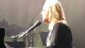 Je l'ai conquis toute seule il m'a offert toute sa vie je crois que j'ai dit oui, oui. Veronique Sanson Besoin De Personne Youtube