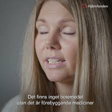 Anna har kronisk migrän