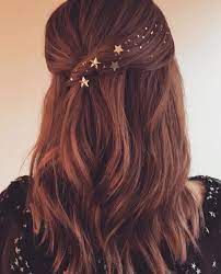 Your Favorite 90s Hair Trend Is Now Instagram Famous Hair Styles Long Hair Styles Holiday Hairstyles