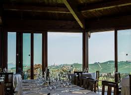 Ristorante Casa Nicolini In Barbaresco Con Cucina Italiana
