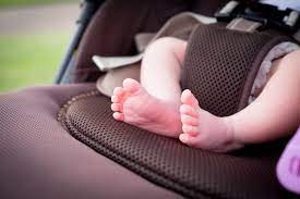 Mungkin pada mulanya anda rasakan tak perlu, tapi demi keselematan si manja, adalah lebih baik untuk anda sediakan satu di rumah anda. Jangan Lupa 13 Barang Ini Wajib Dibawa Saat Mudik Naik Mobil Bersama Bayi Bukareview