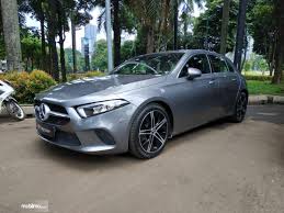 The amg version comes with a sportier looking front grille and body kit. Review Mercedes Benz A200 Progressive Line 2019