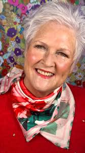 Is Daily Fix Big Mare approved ? You'll have to watch to find out 🤪  Peaches Products used: 🍑 Daily Fix in shades Medium & Peach 🍑 Sunlight  Cream Bronzer 🍑 Reddy