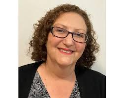 Alyson Gill's Instagram, Twitter & Facebook