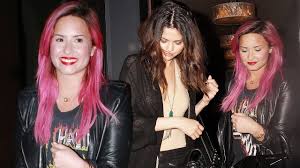 1109 x 1222 jpeg 251 кб. Demi Lovato Pink Hair Selena Gomez Girls Night After Bieber S Arrest Youtube