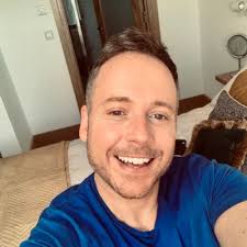 Raymond Kaye's Instagram, Twitter & Facebook