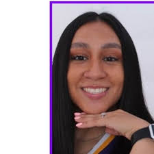 Elyse Mitchell (@theycallme_ellis)