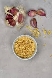 On the other note, it would be right to use 1½ teaspoons dried minced garlic, for 3 cloves mentioned in the recipe. How To Make Garlic Flakes Dried Minced Garlic Alphafoodie